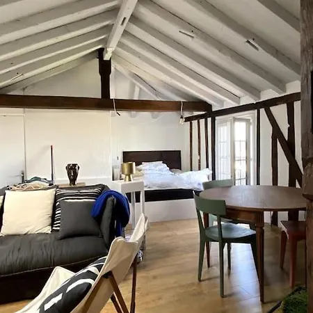 Dans Le Vieux Mans Le Mans