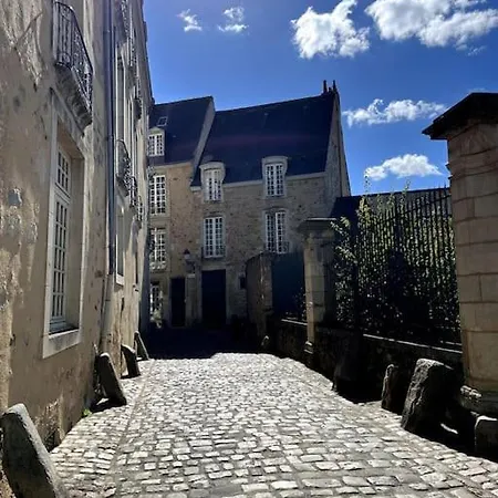Apartment Dans Le Vieux Mans