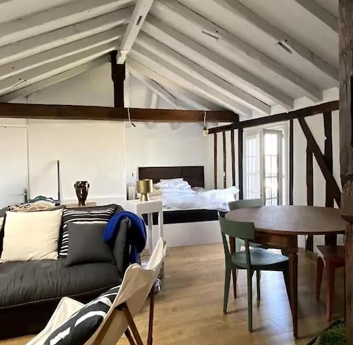 Dans Le Vieux Mans Le Mans