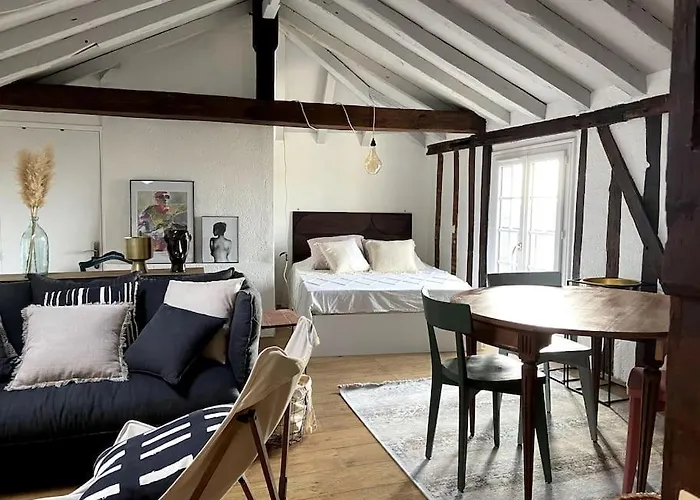 Dans Le Vieux Mans *